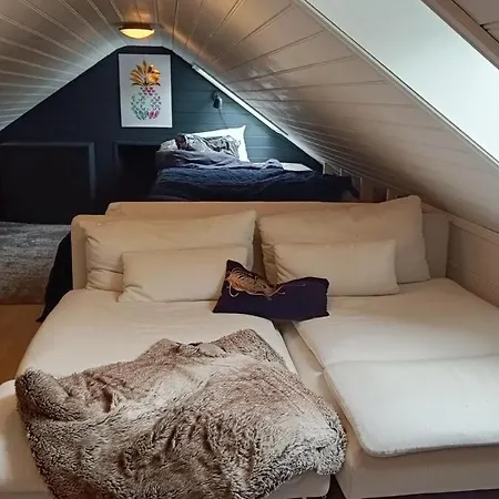 Koselig Hus Med Egen Brygge