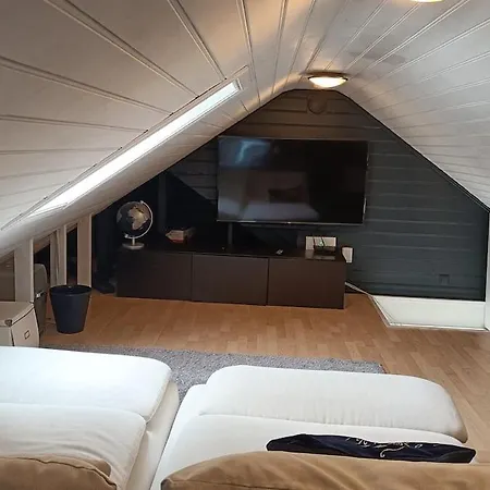 Holiday home Koselig Hus Med Egen Brygge Askoy