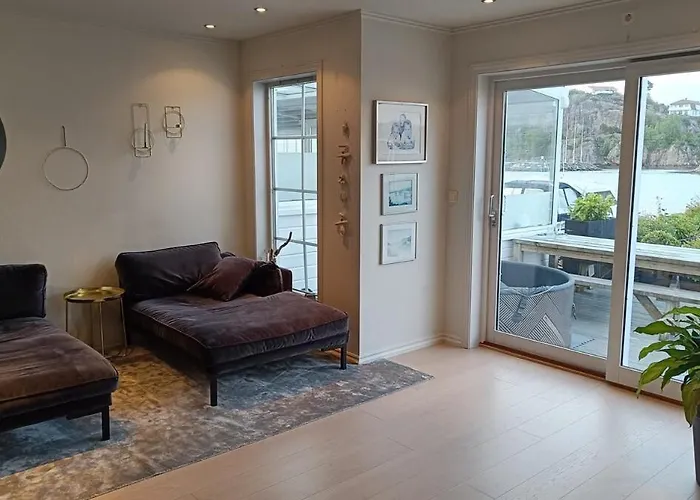 Koselig Hus Med Egen Brygge Сasa de vacaciones