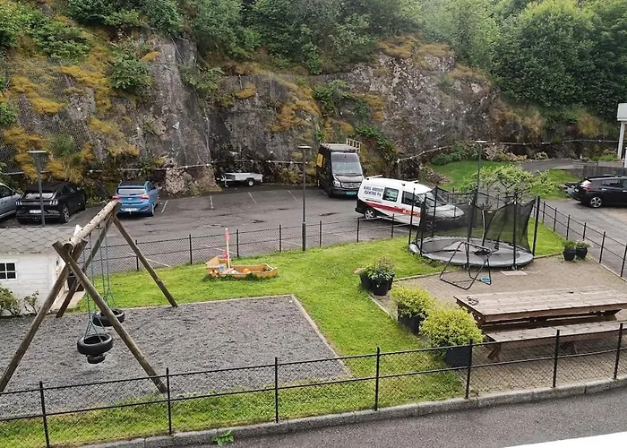 Сasa de vacaciones Koselig Hus Med Egen Brygge Askoy