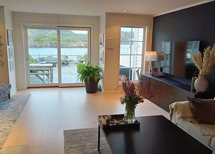 Koselig Hus Med Egen Brygge * Askoy