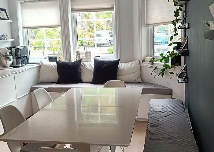 Koselig Hus Med Egen Brygge Сasa de vacaciones *