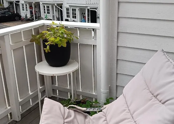 Koselig Hus Med Egen Brygge